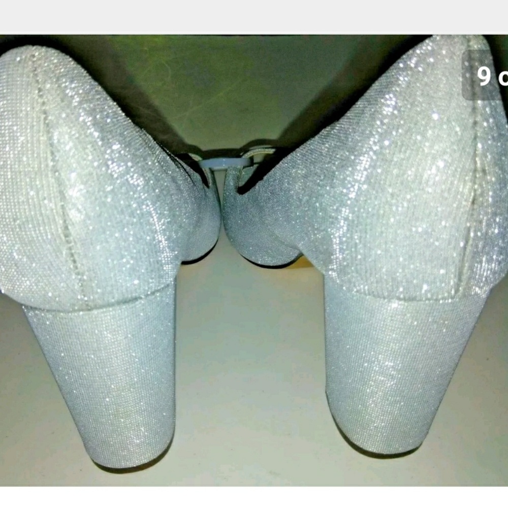 SOLD Nina "Farlyn" Dress Pumps Silver Metallic 9.5 - Picture 3 of 8